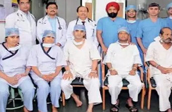 Hospital Fixes the Compatibility Issue by Guiding 3 Couples to Cross-Donate Kidneys