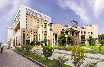Kinlay Sithub from Bhutan Gets a Detailed Evaluation for Arthritis