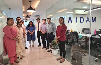 Leading Orthopedic Surgeon and  Nephrologist Visits Vaidam Office For An Educational Session