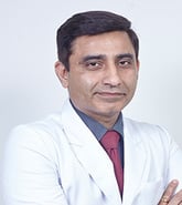 Dr Parneesh Arora