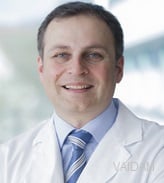 Prof. Dr. med. Robert Cesnjevar