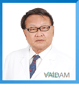 Dr. Dumronk Thanachanun