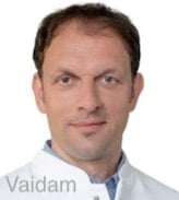 Dr. med. Mario Cabraja