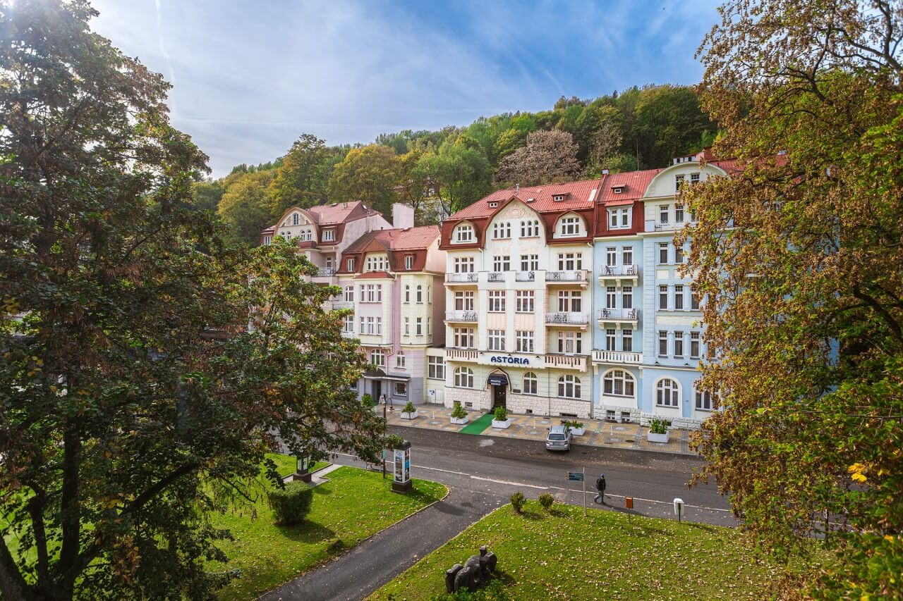 Astoria Wellness Hotel Jachymov spa park