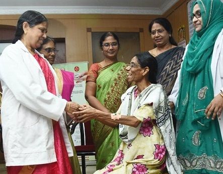 Chennai doctors removed 20 KG tumor from woman’s ovary Chennai doctors removed 20 KG tumor from woman’s ovary