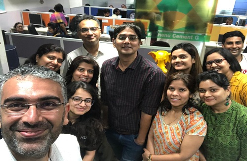 Dr. Puneet with Vaidam Team Dr. Puneet with Vaidam Team