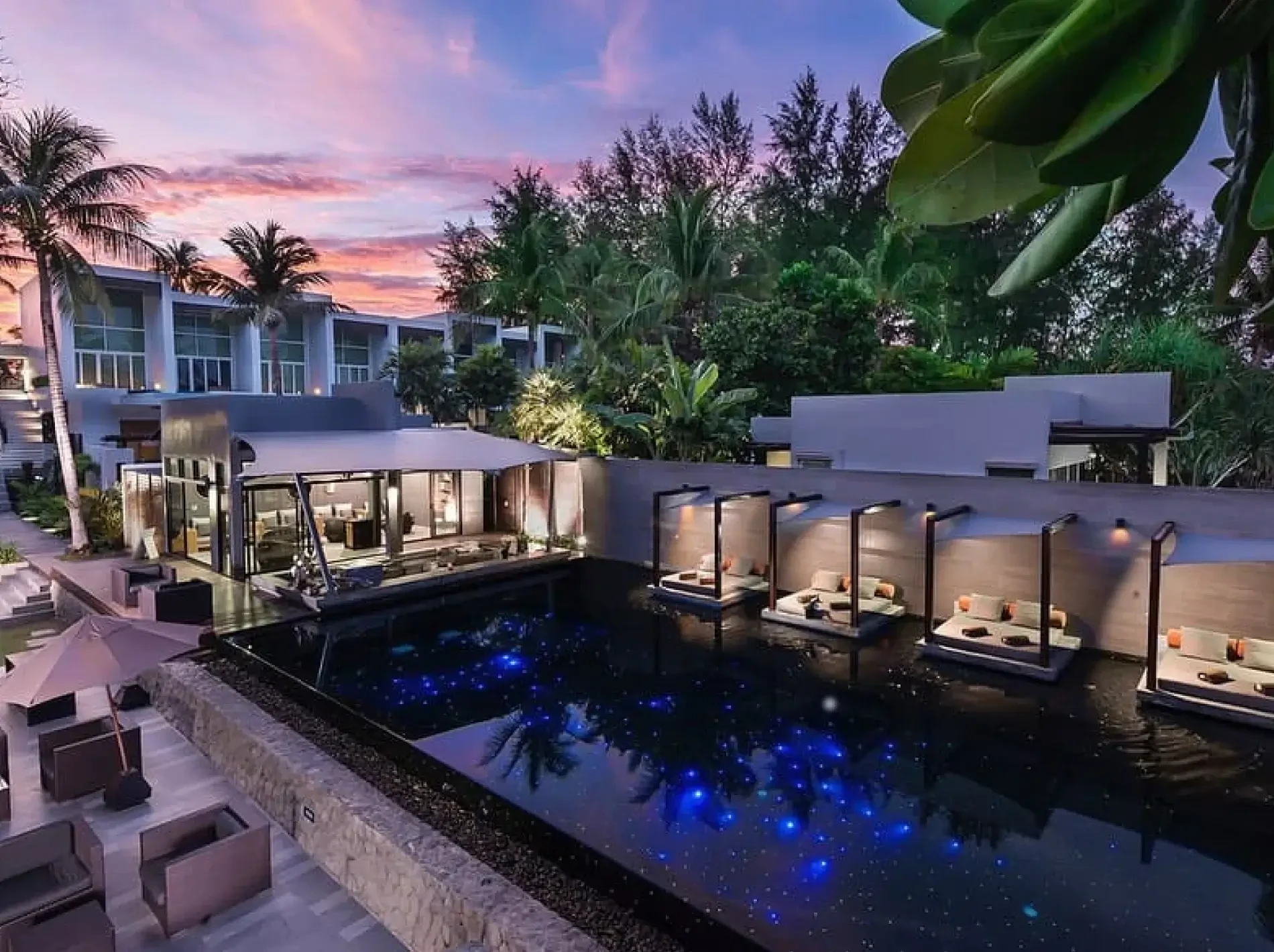 Aleenta Resort